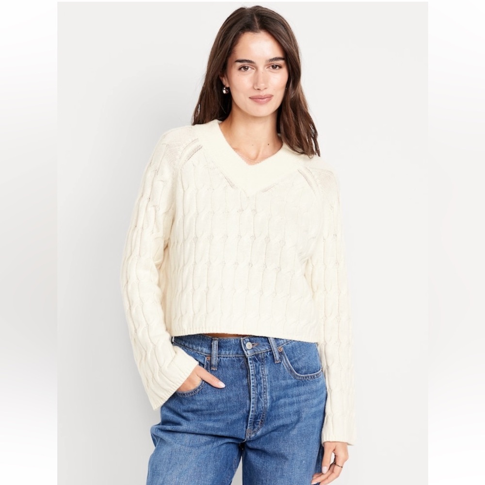 NWT Old Navy Wool-Blend V-Neck Sweater